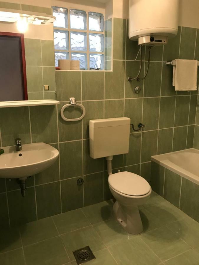 Apartment Pulic Rab Town Esterno foto